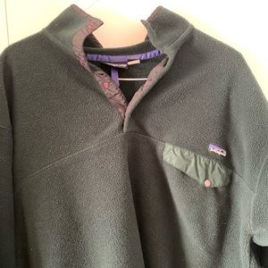 Patagonia Men’s Fleece Pullover in Green